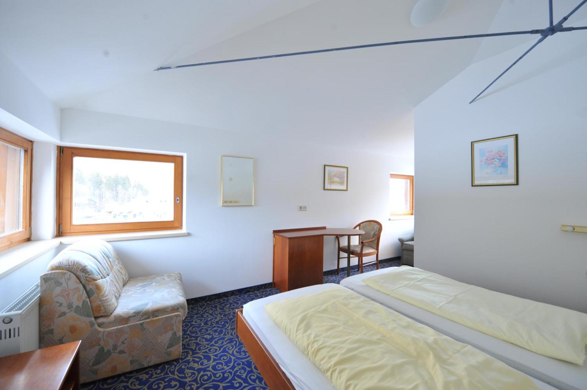 Salzburgerhof Jugend- Und Familienhotel โลเฟอร์ ห้อง รูปภาพ
